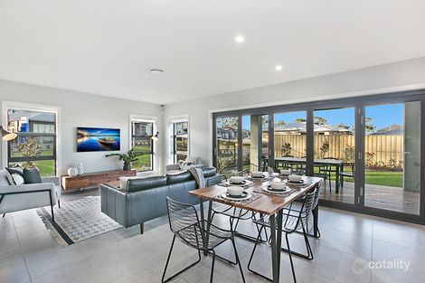 Property photo of 10 Kingham Circuit Thornton NSW 2322