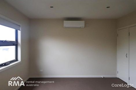 Property photo of 2/2 Ozzimo Way Werribee VIC 3030