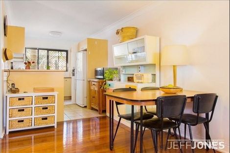 Property photo of 3/101 Dunellan Street Greenslopes QLD 4120