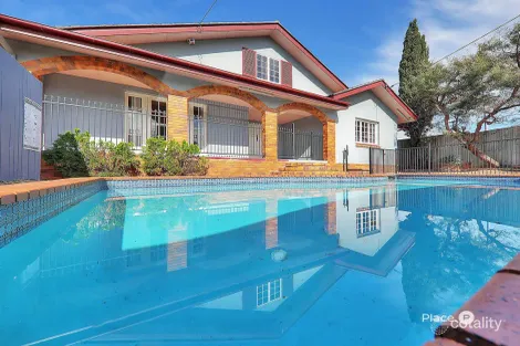 Property photo of 42 Lorinya Street Mansfield QLD 4122