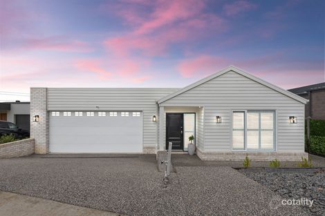 14 Moncrieff Cres, Wandana Heights, VIC 3216