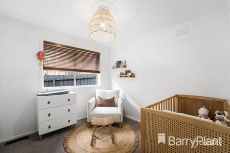 Property photo of 4 Glen Valley Court Greensborough VIC 3088