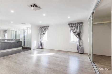 Property photo of 3 Nerium Way Sinagra WA 6065