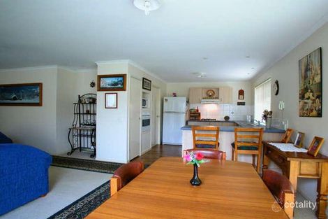 Property photo of 6 Herriott Crescent Horsley NSW 2530