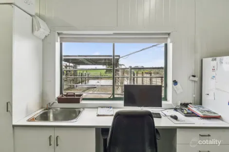 Property photo of 446 County Boundary Road East Tesbury VIC 3260