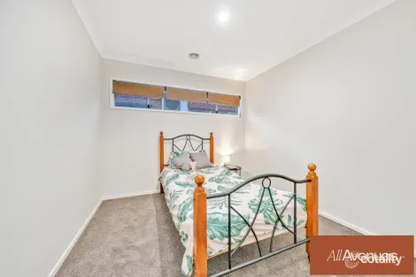Property photo of 90 Alisma Boulevard Cranbourne North VIC 3977