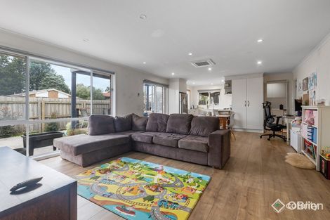 Property photo of 2 Marcella Place Carrum Downs VIC 3201