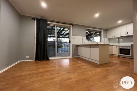 Property photo of 10 McInnes Place Karabar NSW 2620