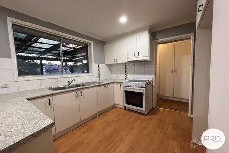 Property photo of 10 McInnes Place Karabar NSW 2620