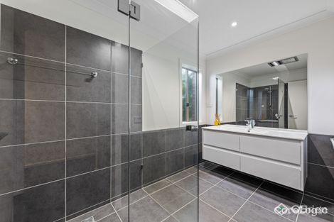 Property photo of 8 Premier Lane Garfield VIC 3814