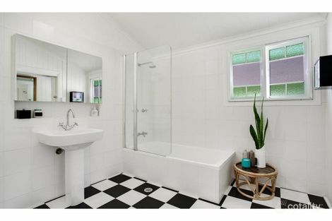 Property photo of 20 Gillespie Street Wandal QLD 4700