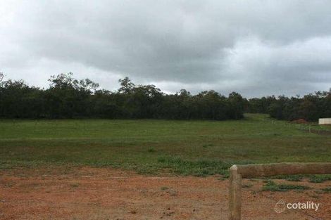 90 Sandalford Dr, Chittering, WA 6084