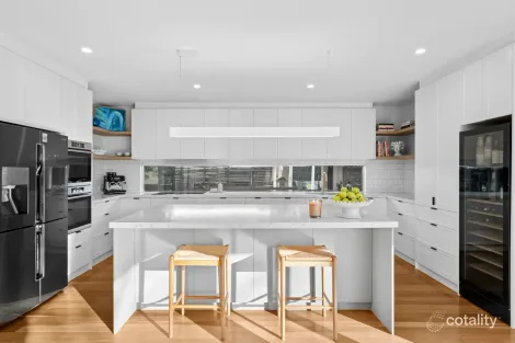 Property photo of 4 Windmill Street Newtown VIC 3220