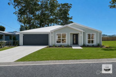 21 Rossi Ave, Russell Island, QLD 4184