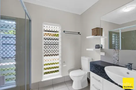 Property photo of 35 Hideaway Close Palm Cove QLD 4879