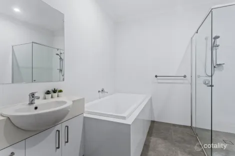 Property photo of 11/8 Croft Court Tugun QLD 4224