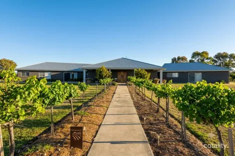 Property photo of 21 Windoona Drive Inverell NSW 2360