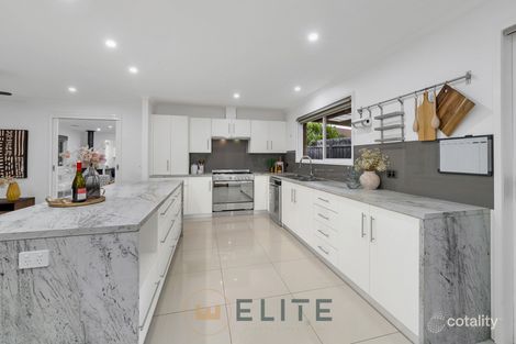Property photo of 1 Walsh Retreat Berwick VIC 3806