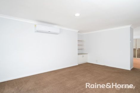 Property photo of 2/12 Kilpatrick Street Kooringal NSW 2650