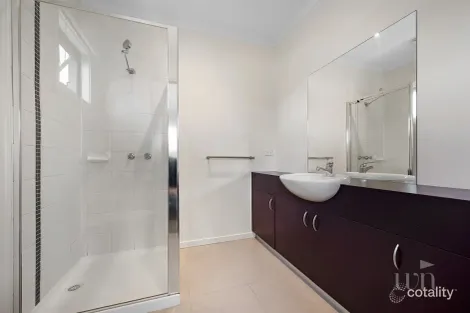 Property photo of 8/66 Eramosa Road East Somerville VIC 3912