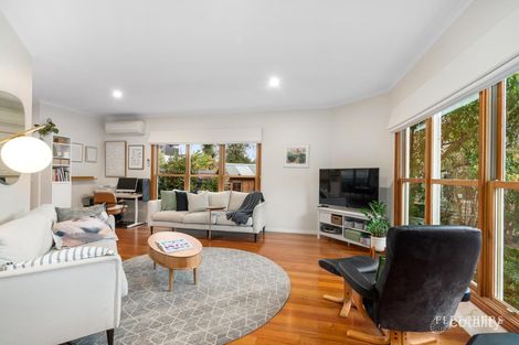 Property photo of 2/12 Cootamundra Crescent Blackburn VIC 3130