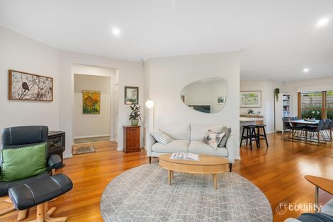 Property photo of 2/12 Cootamundra Crescent Blackburn VIC 3130