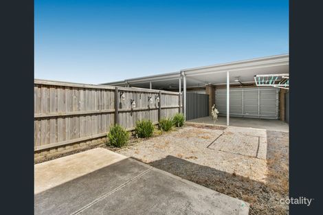 Property photo of 33 Kosciuszko Circuit Clyde VIC 3978
