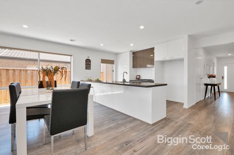 Property photo of 24 Giselle Circuit Greenvale VIC 3059