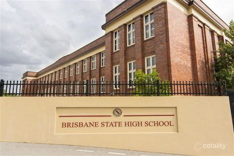 Property photo of 3/57 Gladstone Road Highgate Hill QLD 4101