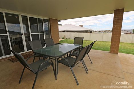 Property photo of 11 Yandee Place Estella NSW 2650
