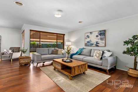 Property photo of 4 Gainsford Way Burnside VIC 3023
