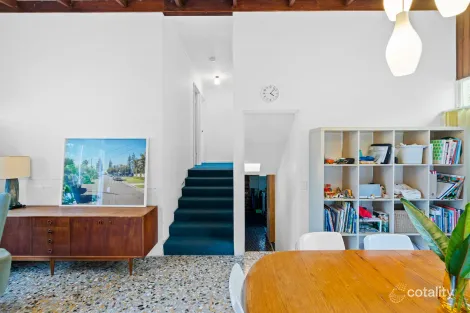 Property photo of 2 Richmond Avenue Bundall QLD 4217