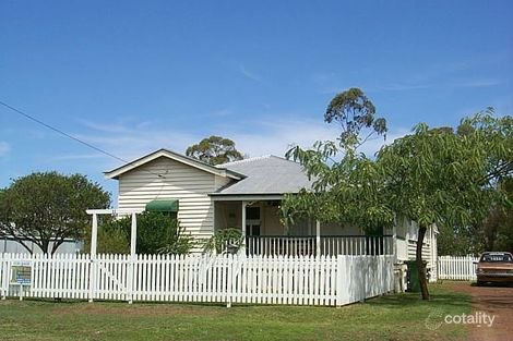 11 Pratten St, Dalby, QLD 4405