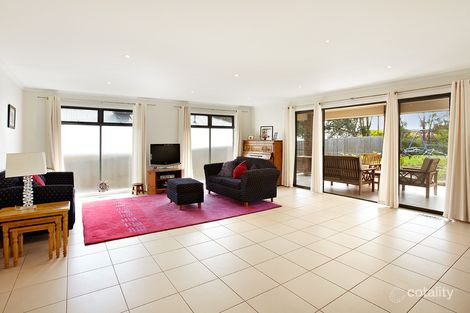 Property photo of 8 Honeyeater Close Diamond Creek VIC 3089