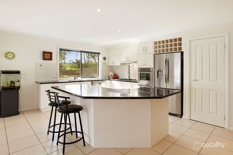 Property photo of 8 Honeyeater Close Diamond Creek VIC 3089