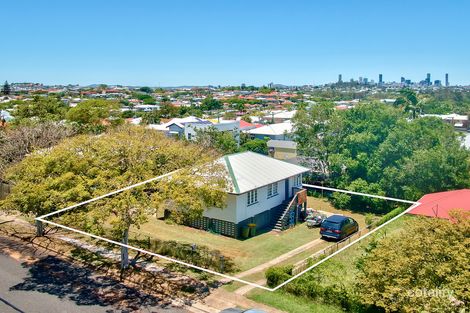 22 Waroon St, Stafford, QLD 4053