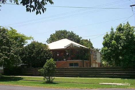 106 Yundah St, Shorncliffe, QLD 4017