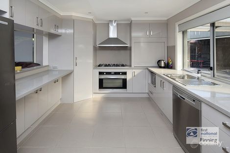 Property photo of 13 Elaine Court Cranbourne VIC 3977