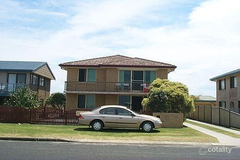 14 Pacific Pde, Yamba, NSW 2464