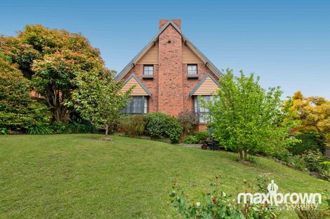 Property photo of 16 Parry Drive Mooroolbark VIC 3138