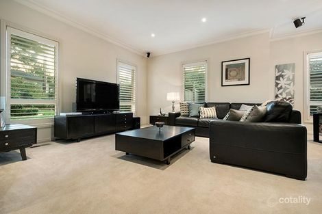 Property photo of 10 Thoona Grove Greensborough VIC 3088