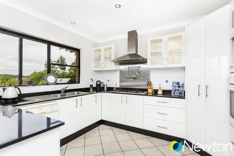 Property photo of 27 Marina Crescent Gymea Bay NSW 2227
