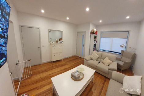 Property photo of 43 Brunei Crescent Heidelberg West VIC 3081