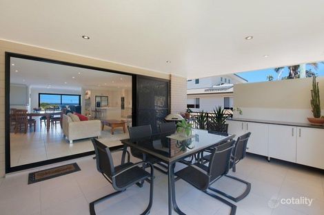 Property photo of 128 Ocean View Drive Wamberal NSW 2260