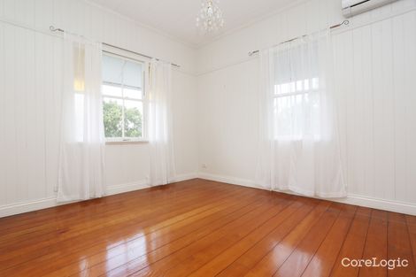 Property photo of 32 Tennyson Street Norman Park QLD 4170