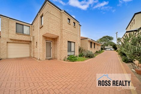 2/3 Stanbury Cres, Morley, WA 6062