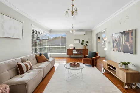 Property photo of 25 Batchelor Street Torrens ACT 2607