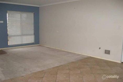 1/4 Cato St, Glendalough, WA 6016