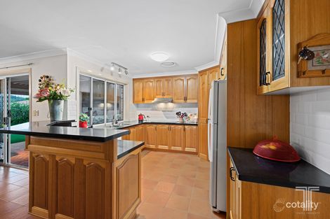 Property photo of 40 Holborn Crescent Carindale QLD 4152