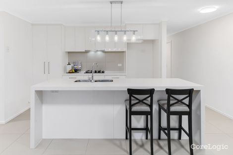 Property photo of 5 Maryn Close Berwick VIC 3806